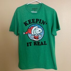 Men Snoopy Keepin it Real Peanuts Shirt Green Cotton Medium. Good Condition.